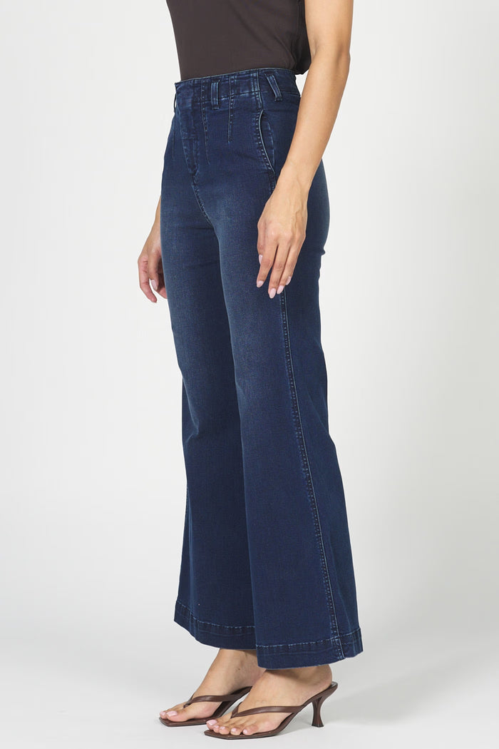 Audrey Pant- Mega Vibe