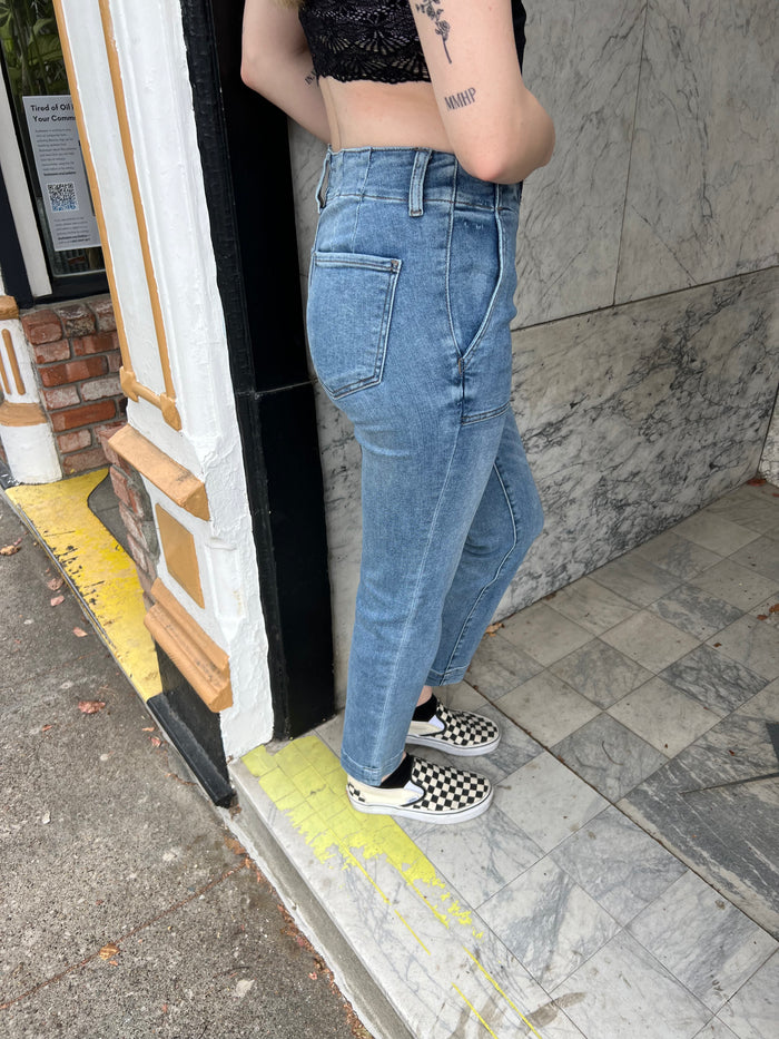 Reese Ankle Straight with Patch Pockets