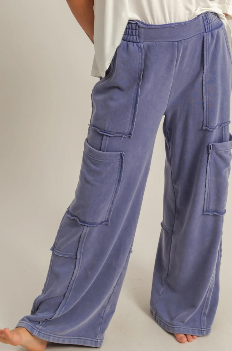 Bee Oversized Cargo Sweatpants - Indigo