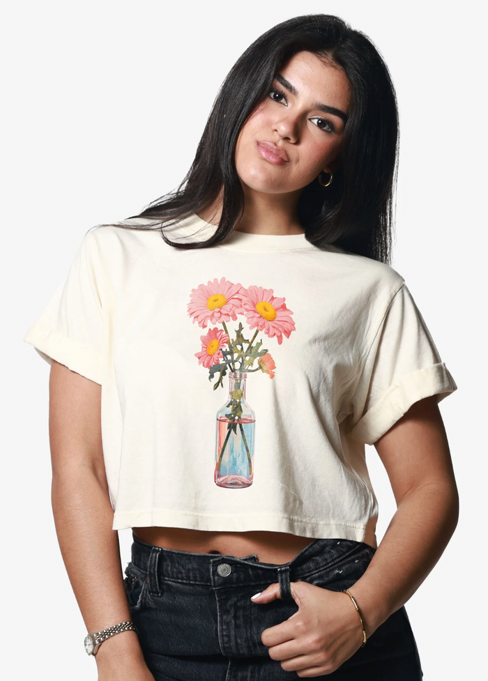 Summer Vase Off Cropped Tee