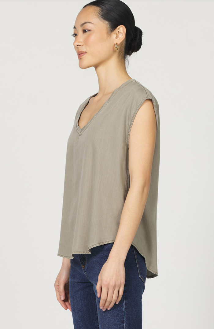 Yanis Top - Sage